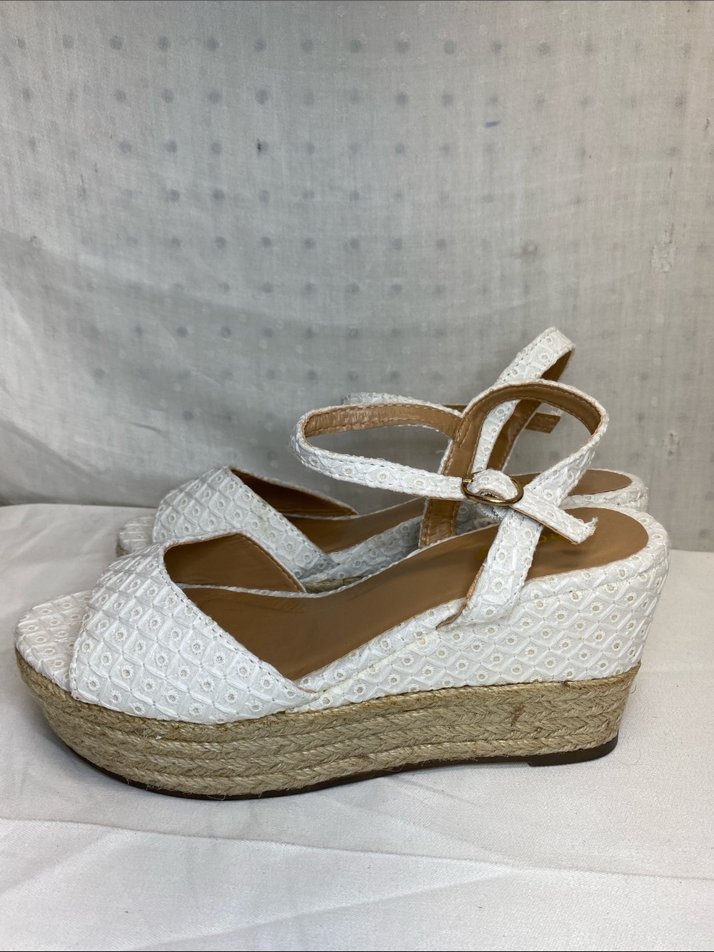 BAMBOO White Eyelet Espadrille Wedge Sandals with Ankle Strap Olson-035 Size 8